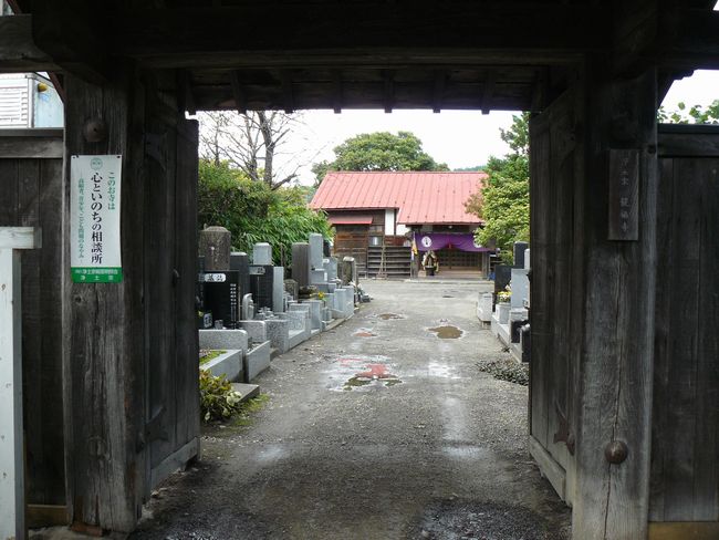 �ϕ����E�Q��