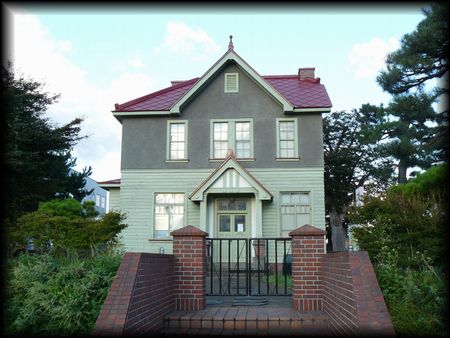 �����O�O�����w�Z�O���l���t��