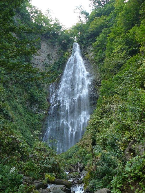 鰺ヶ沢町・くろくまの滝