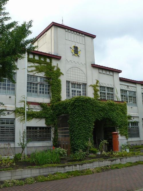 �X�s�E���Q�����w�Z