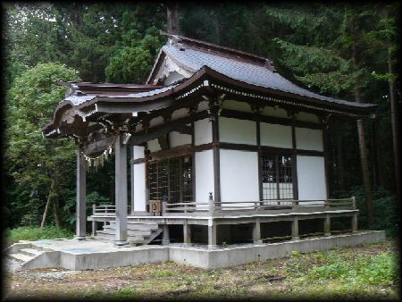 �������{